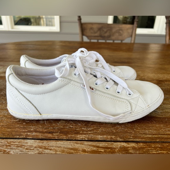 Taos Retro Star White Women’s Sneakers Low Top Size 10 - Picture 5 of 15